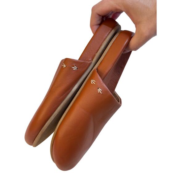 BEEK Cognac Brown Leather Slide Clogs Sz 6 Minimalist Slip-On Mules Quiet Luxury - Picture 3 of 6